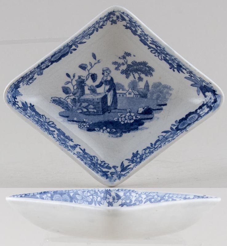 Dish small c1825